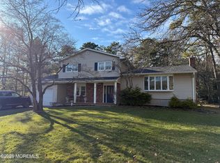 4 Cambridge Court, Toms River, NJ 08753