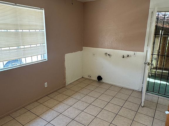 5th image of 1100 Ralston St APT A