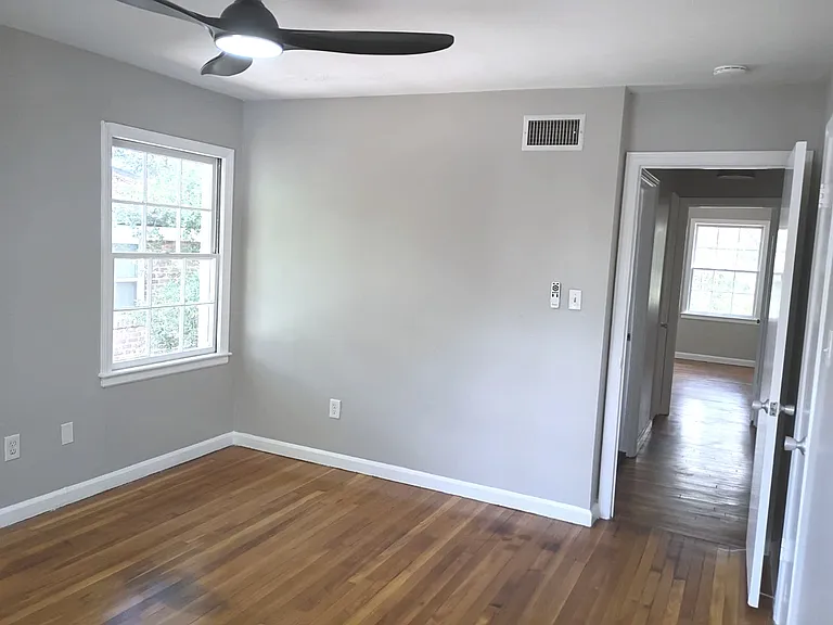 21 Berkley Pl #4 — Photo 17