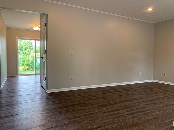 4th image of 2060 Berwyn Ct SW