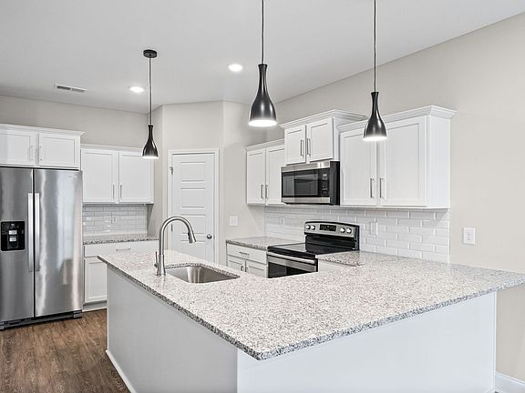 4th image of 216B Drayton Dr