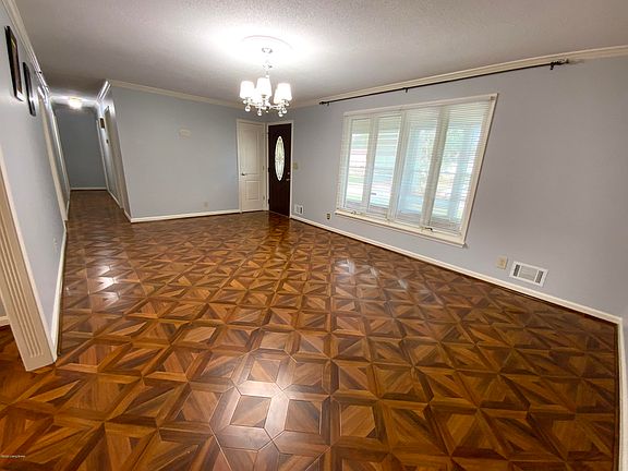 2nd image of 4413 Woodgate Ln