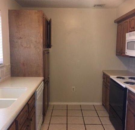 4th image of 7017 SW Winchester Ave