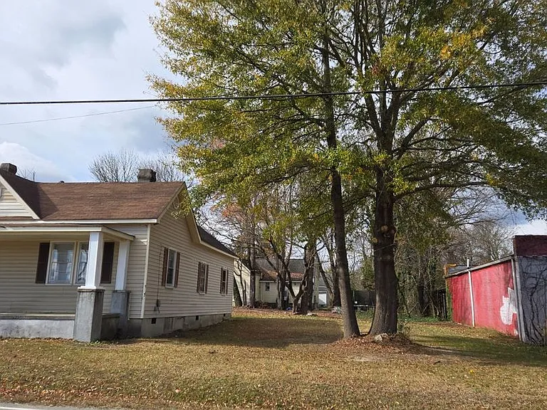 1401 Old Norlina Rd — Photo 6