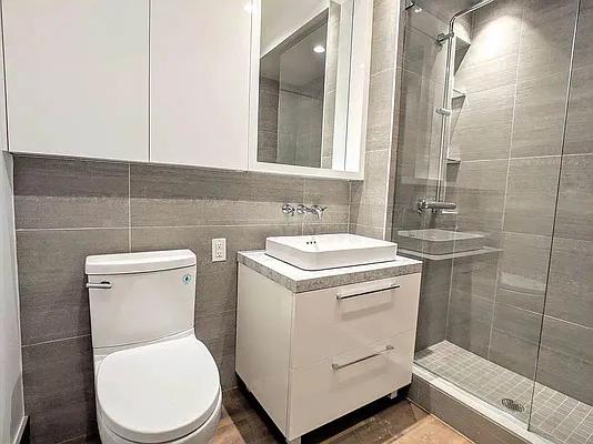 Rented by Artur Gutman, LREB | media 39