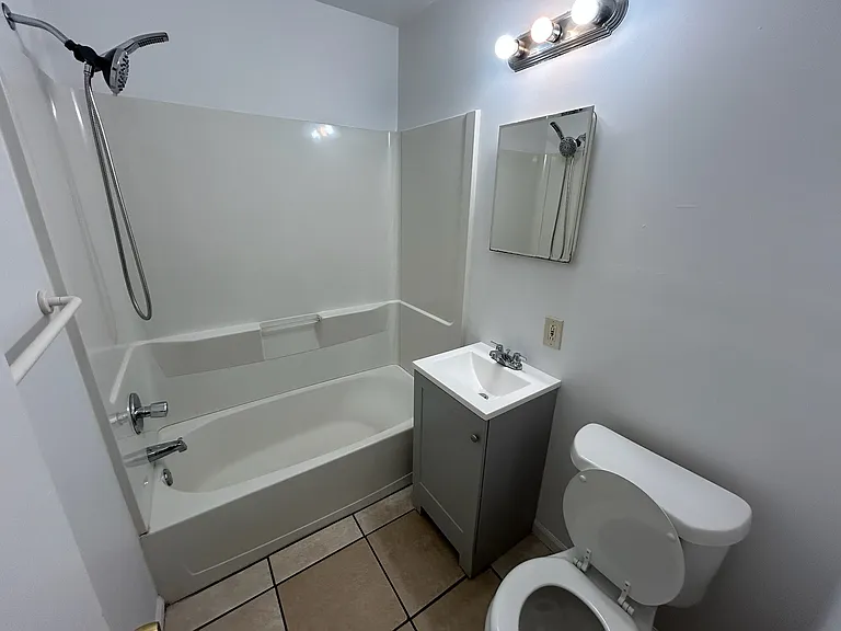 5839 Bellefontaine Ave — Photo 15