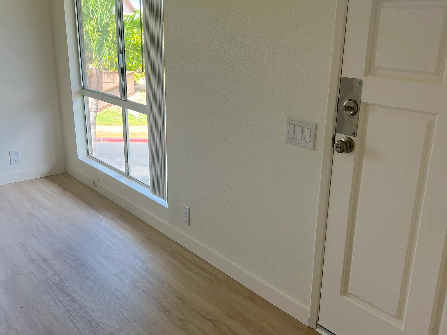 Studio, 414 sqft, $1,850 — Photo 2