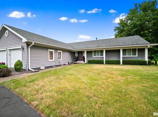 2112 Highwood Ave, Pekin, IL