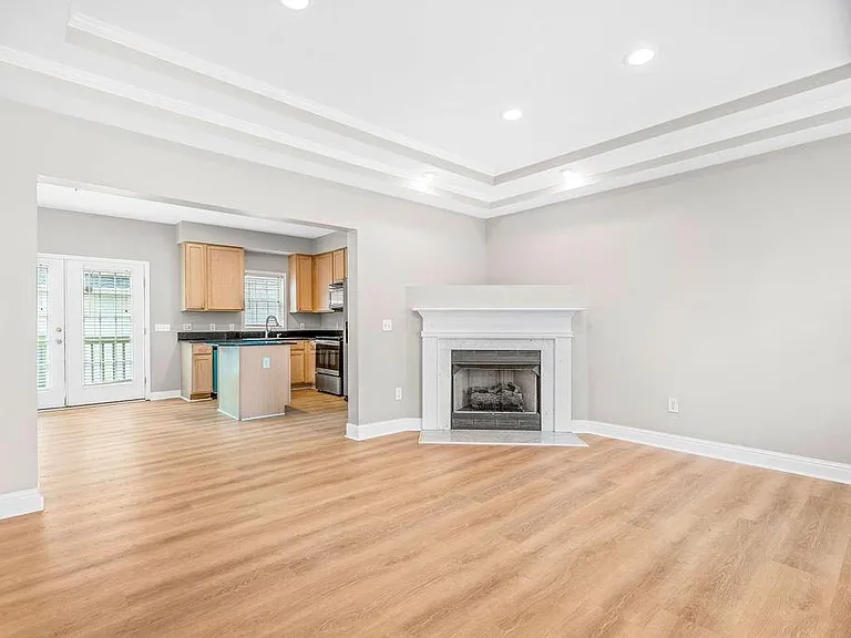 588 John Wesley Dobbs Ave NE — Photo 4