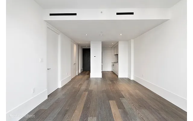 Rented by Douglas Elliman | media 16