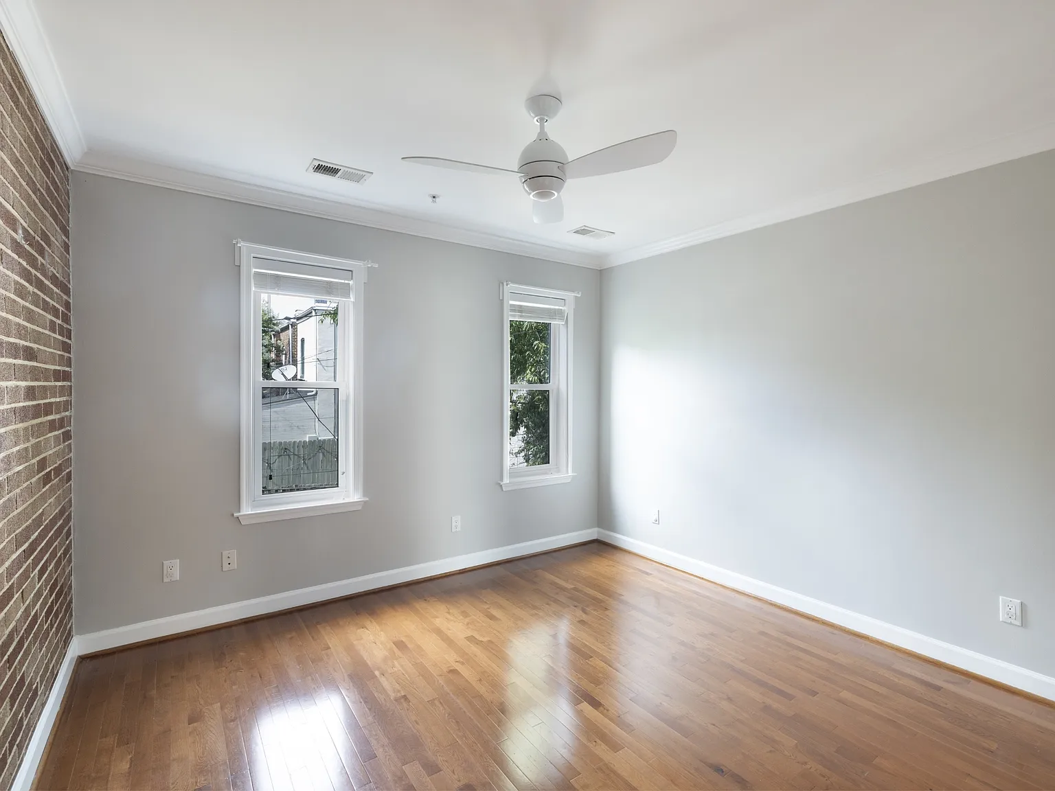1122 K St SE (DC) - 1 — Photo 4