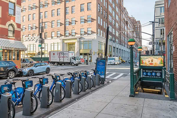 Rented by MNS | media 11