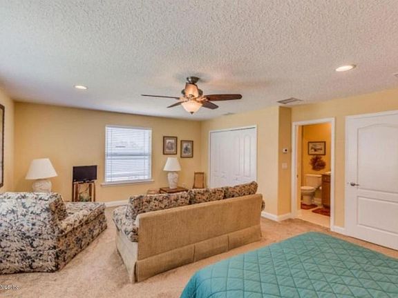 4th image of 96114 Windsor Dr