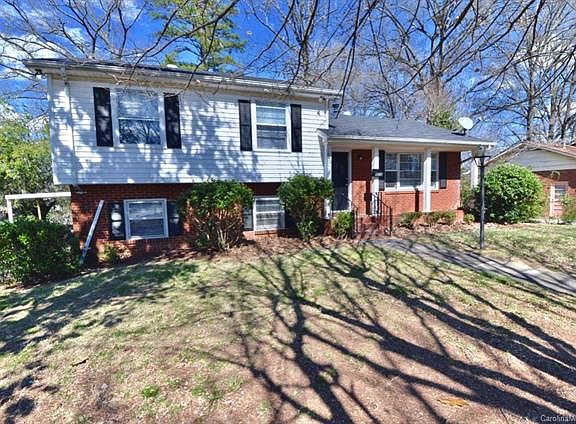 2nd image of 3016 Dalecrest Dr