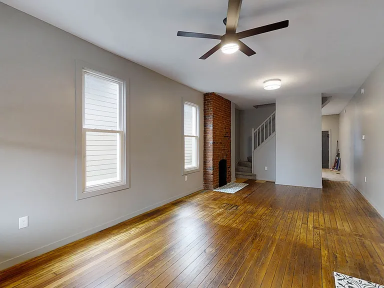 1238 E Mound St — Photo 9