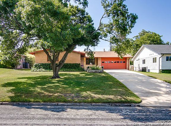 2nd image of 322 Burnside Dr