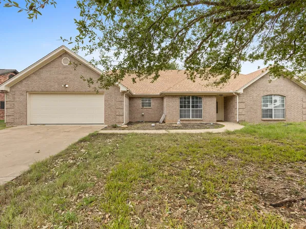 210 Riverplace W, Gatesville, TX 76528