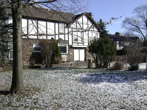 3rd image of 620 E Winston Dr