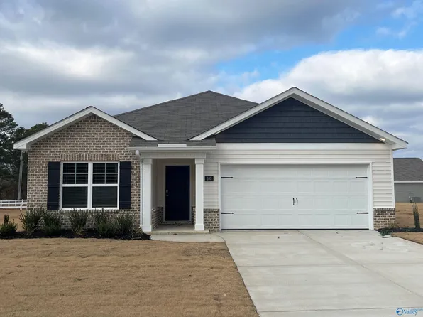 103 Syd Rd, Owens X Rds, AL 35763