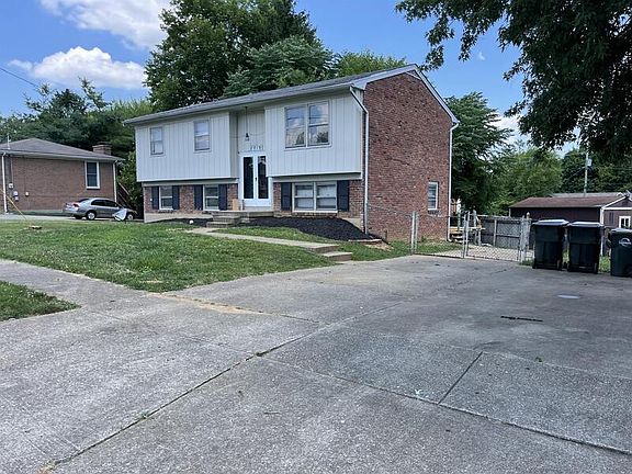 2nd image of 2519 Steeplechase Dr