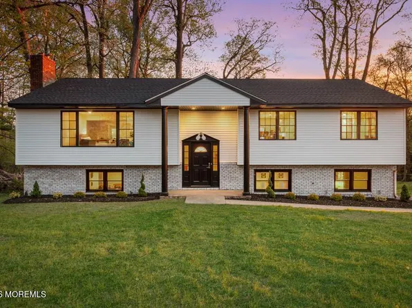 4 Blue Hills Drive, Holmdel, NJ 07733