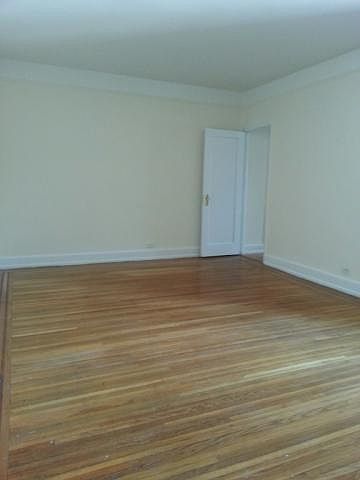 2nd image of 550 E 3rd St