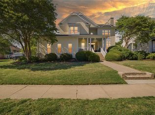 612 Croatan Hills Ct, Virginia Beach, VA 23451
