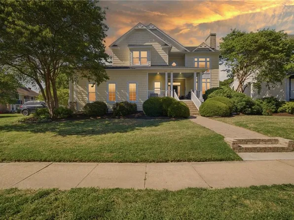 612 Croatan Hills Ct, Virginia Beach, VA 23451