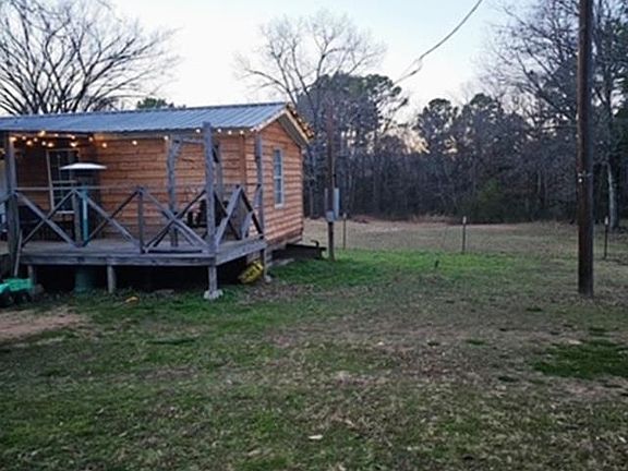 3rd image of 398 Millcreek Rd