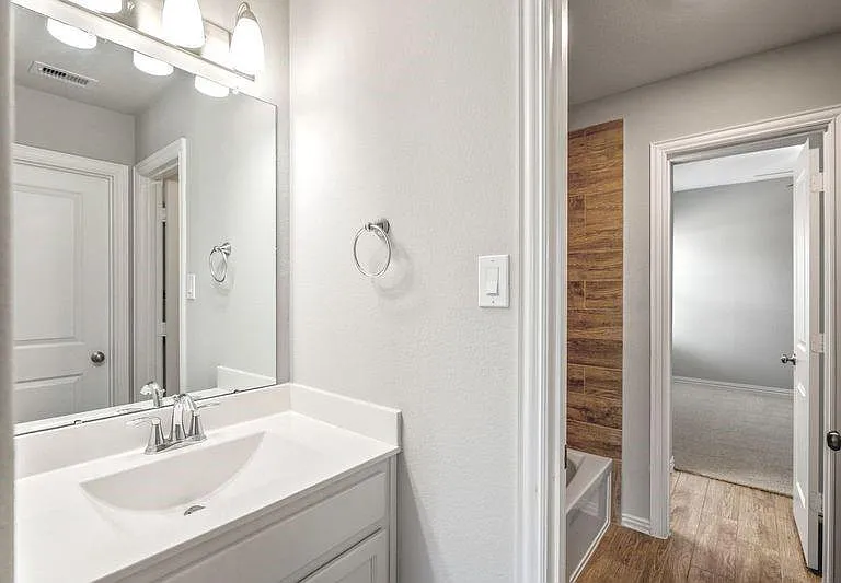 4411 Mimic Dr — Photo 34