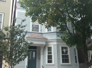 724 E 7th St #3, South Boston, MA 02127