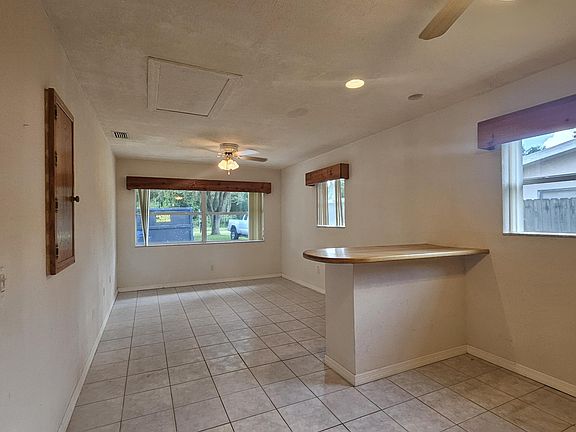 5th image of 2070 Seminole Blvd