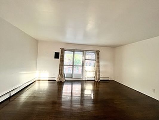 3rd image of 31-18 44th St #3