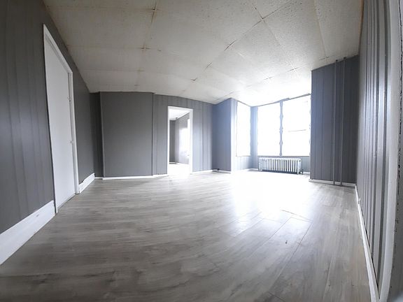 3rd image of 104 Ball St #1