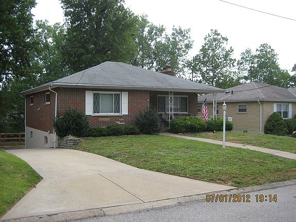 off street parking to back patio