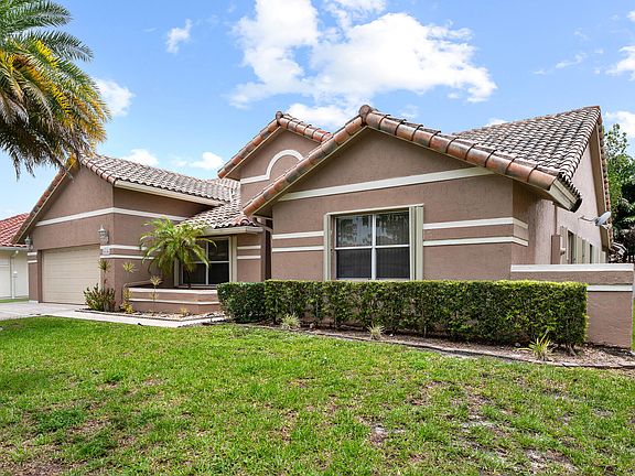 3rd image of 16146 NW 14th Court
