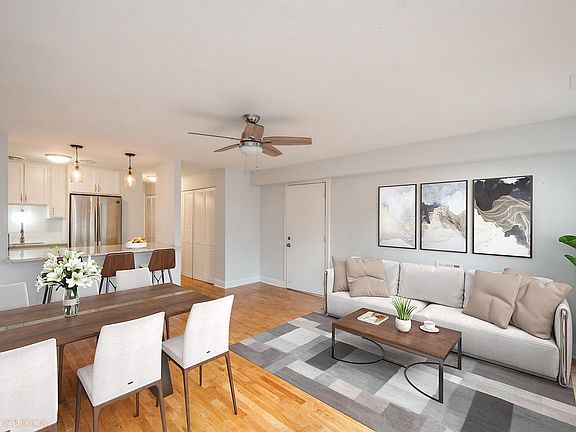 3rd image of 2105 N Larrabee St APT 1