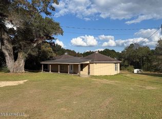 69 Buster Shaw Rd, Lumberton, MS 39455