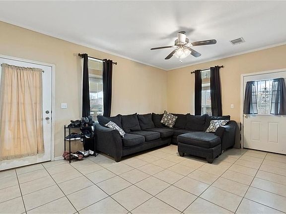 4th image of 132 26th St