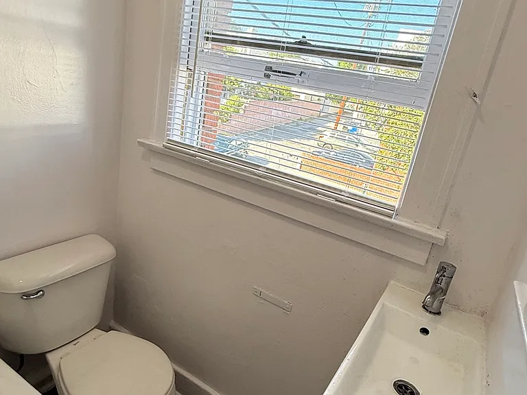10257 Santa Monica Blvd #13 — Photo 17