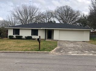 1205 Kori Ln, Brenham, TX 77833