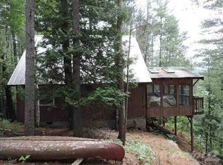 23 Prospect Ln, Ticonderoga, NY 12883