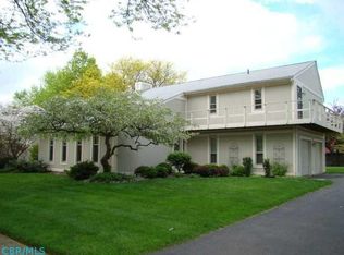 7937 Stonehurst Dr, Dublin, OH 43016