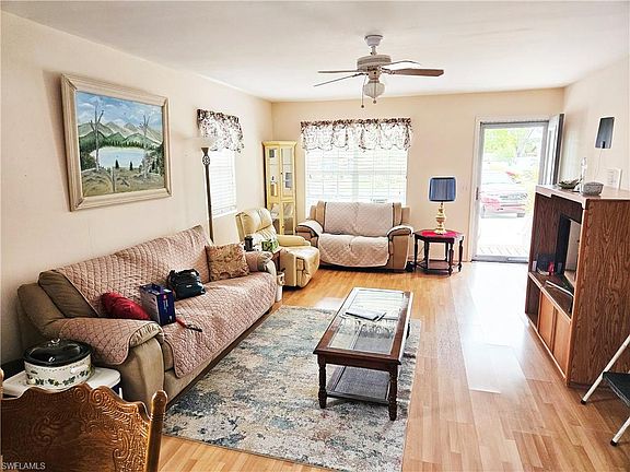 5th image of 27506 Los Amigos LN