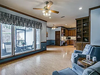 4652 Portrait Ln — Photo 9