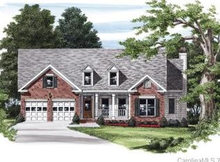 7352 Red Fox Ln, Stanley, NC 28164