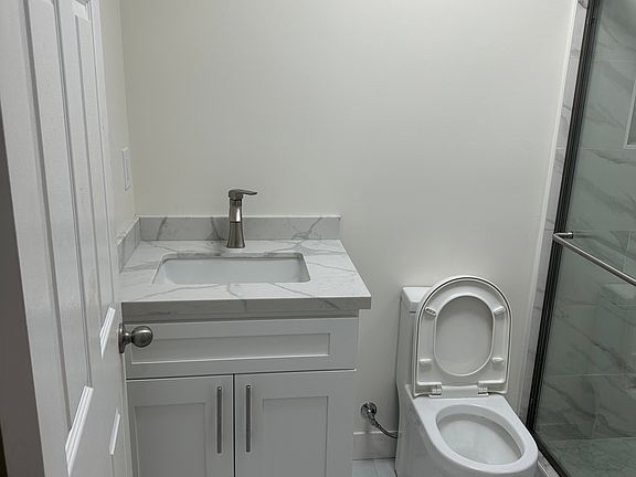 5th image of 3140 Stockbridge Ave #3142