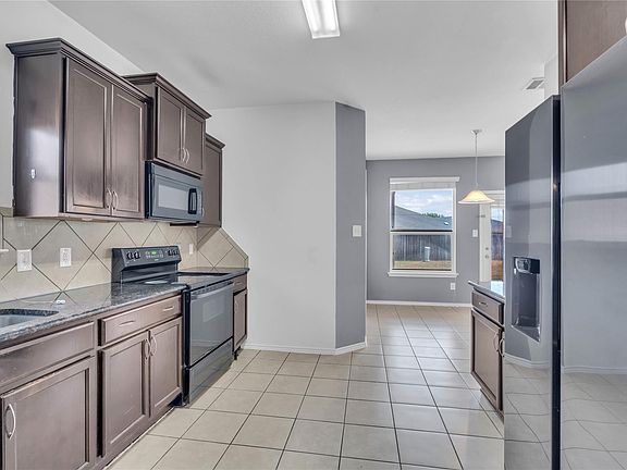 3rd image of 9616 Fratelli Ct