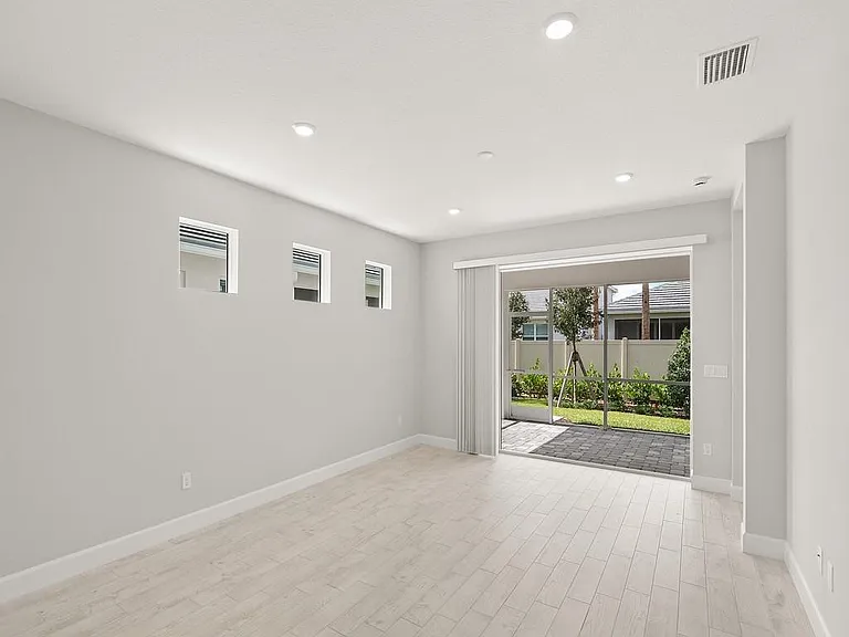 4501 Nautilus Cir — Photo 15