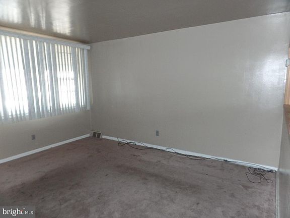 5th image of 7530 Dickens Pl
